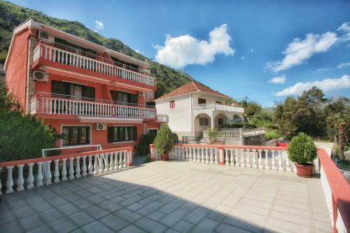 Apartments Simun