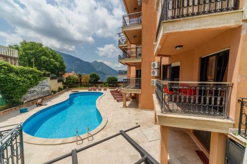 Apartments Coral