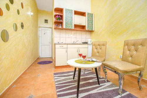 Apartments Vukotic I