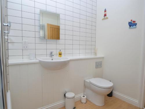 Modern Apartment In Dartmouth Devon Near Sea