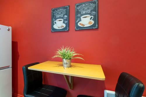 Donington 6 Serviced Apartment