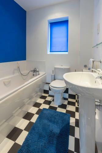 Donington 6 Serviced Apartment