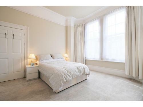 Apartamento Amazing 3-bedroom Garden Flat For 6 In Ealing