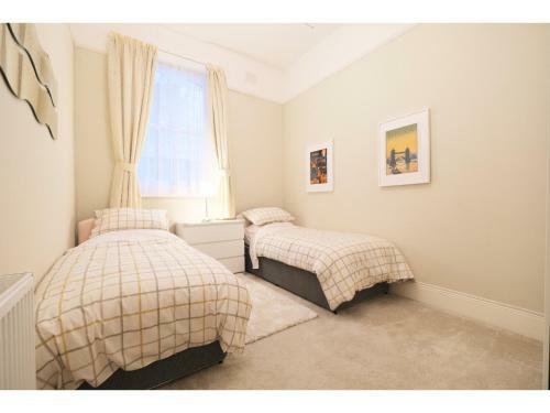 Apartamento Amazing 3-bedroom Garden Flat For 6 In Ealing