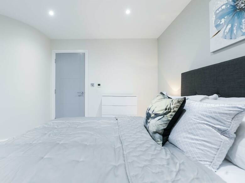 Ealing Apartments