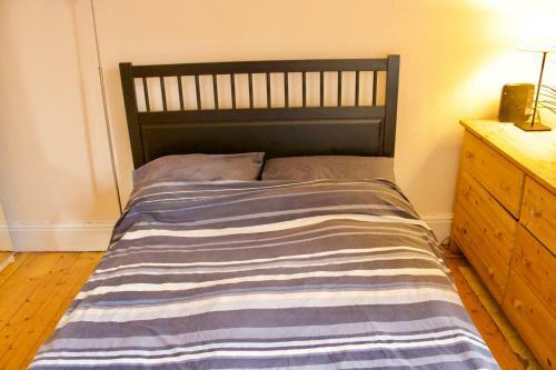 Character Apartment In The Heart Of Morningside