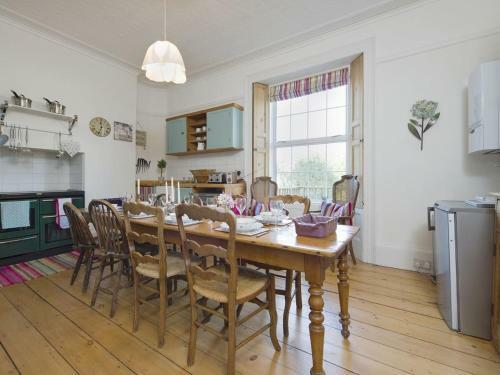 31 Salterton Road, Devon