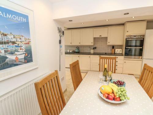 Puffin Cottage, Falmouth
