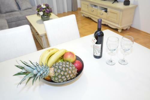 Hostal Rooms Dobrotski Dvori