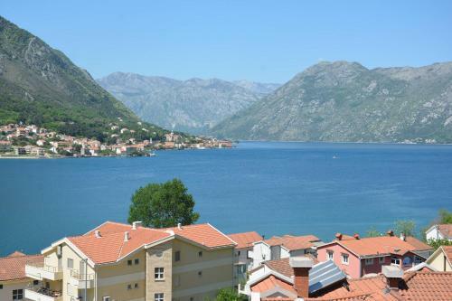 Hostal Rooms Dobrotski Dvori