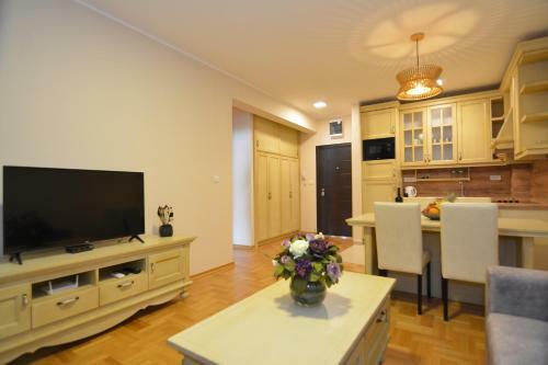 Hostal Rooms Dobrotski Dvori