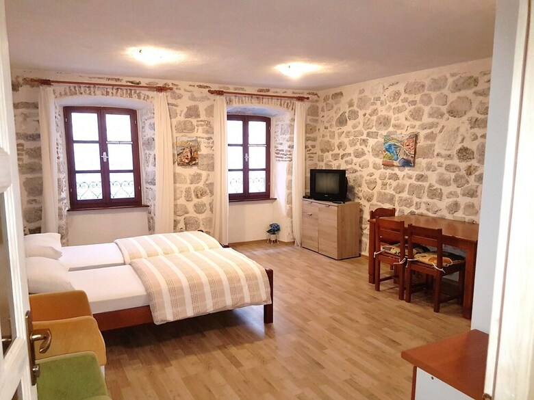 Apartments Historic Stone House