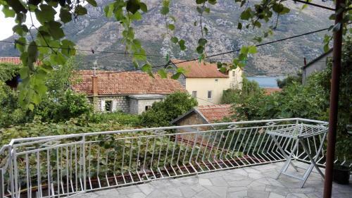 Apartments Penovic Stoliv Bay Kotor