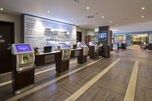 Hotel Premier Inn Heathrow Airport Terminal 4