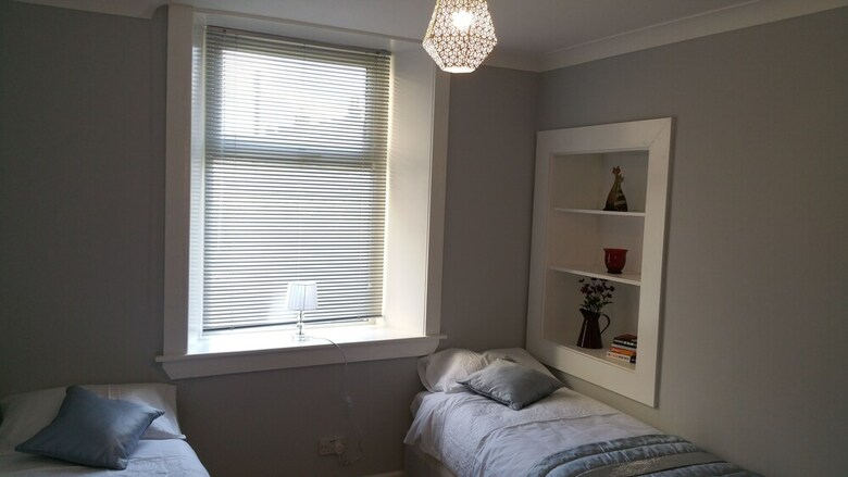 Portum -john St Apartment