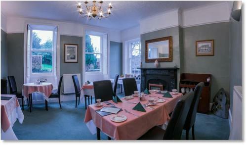 Hostal Powe House