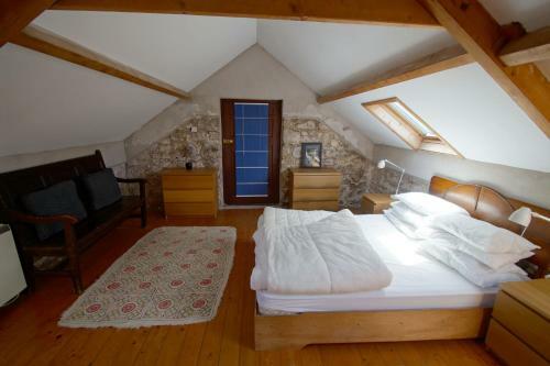 House Llangenith Stables