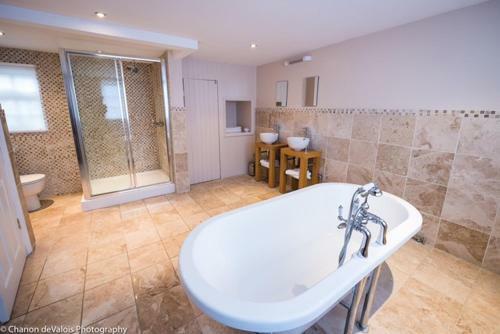 Hotel Vaulty Manor