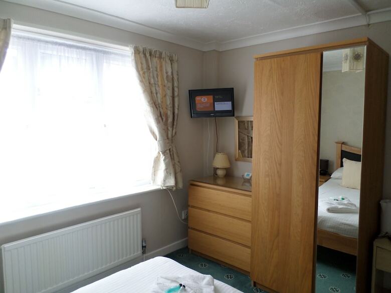 Hostal Birchwood House