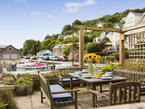 Island House, Cornwall