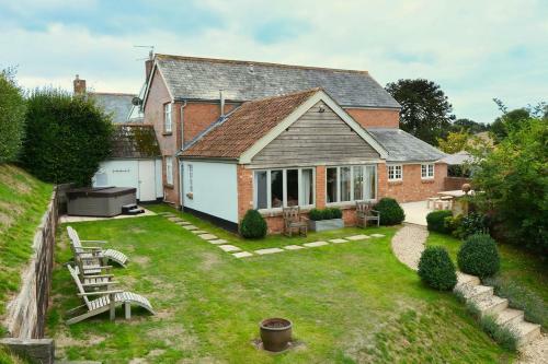 Elliotts House