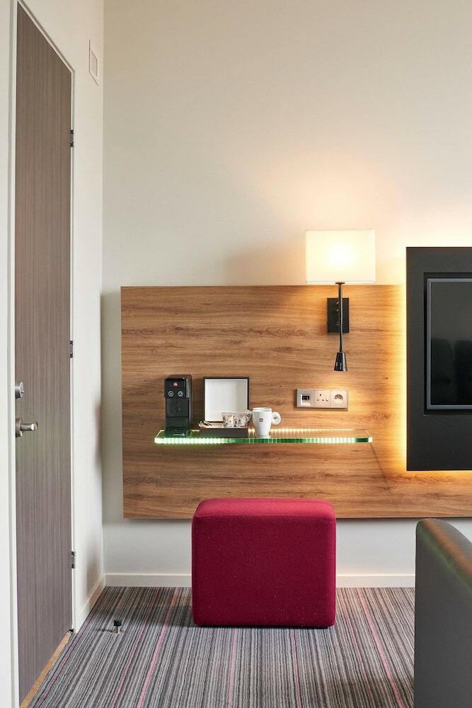 Hotel Moxy Edinburgh Airport