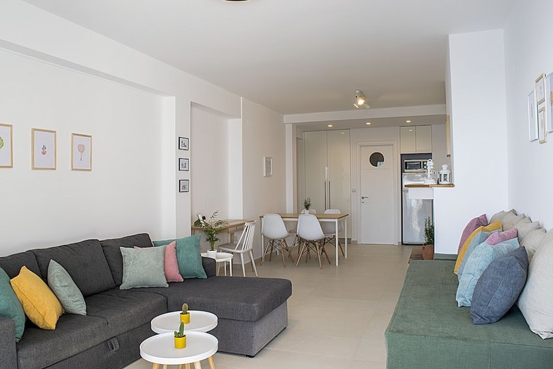 Meli Apartments & Villas