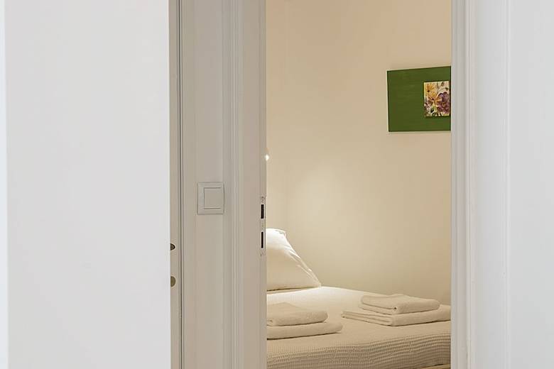 Meli Apartments & Villas