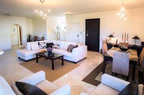 Elite Villa Sea Paradise 200m. From The Beach.