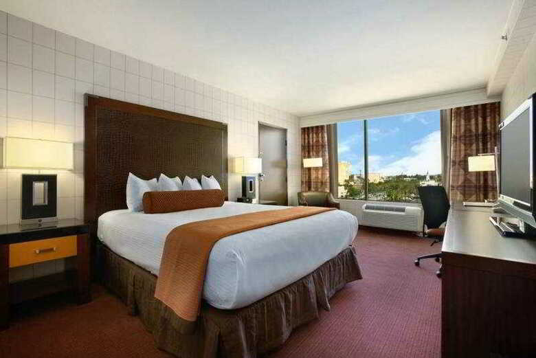 Red Lion Hotel Anaheim