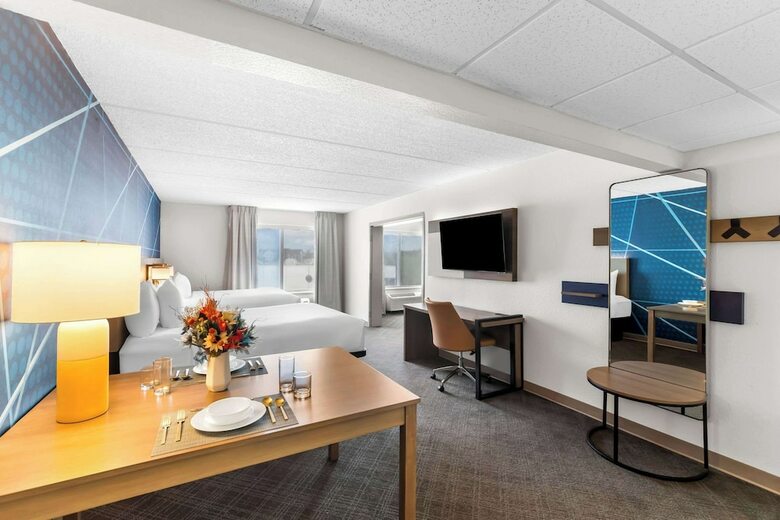 Hotel Comfort Suites Airport - Austin
