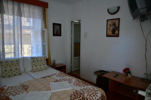 Hostal Pensiunea Cristina Si Pavel