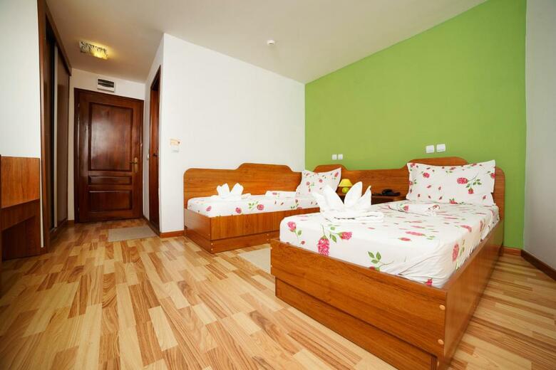 Insula Hotel