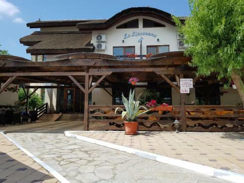 Hostal Pensiunea La Lipoveanu