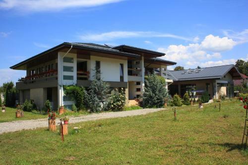 Hostal Pensiunea Konnak