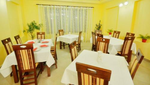 Hostal Camves Inn