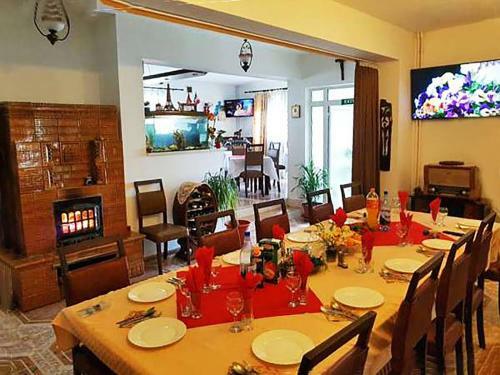 Hostal Pension Piscul Soarelui