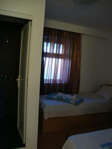 Hostal Anacris Economy