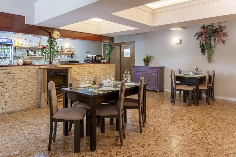 Hera Hotel