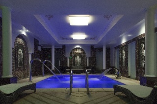 Epoque Luxury Boutique Hotel