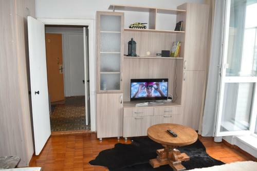 Apartment On Ploshchad Lenina 3