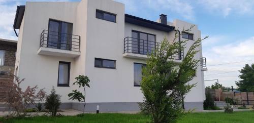 Apartments On Lazurniy
