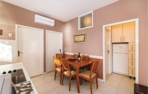 Apartment Elizabete Kotronanic III