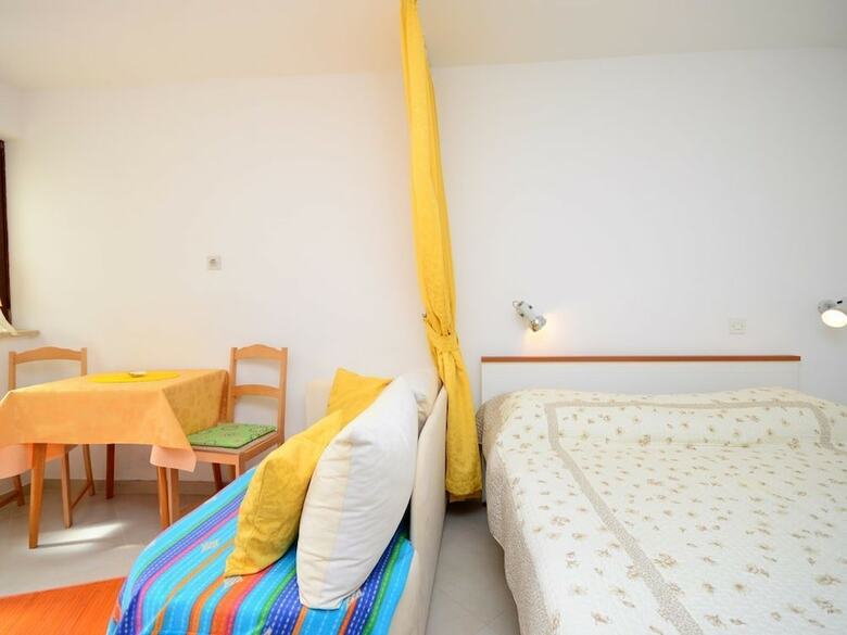 Hostal Apartments Valter 881