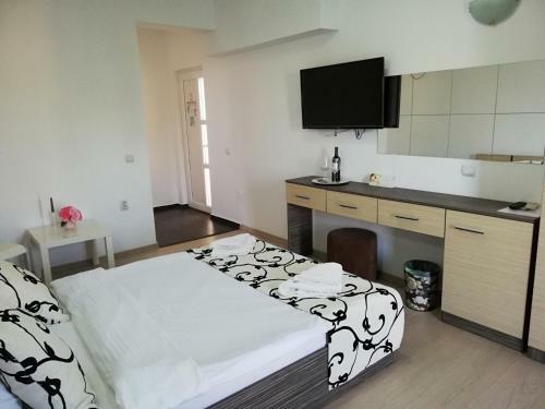 Hostal Anacris Guesthouse