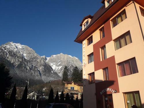 Hotel Iri