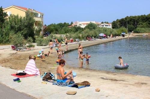 Apartment Pasman 14788c