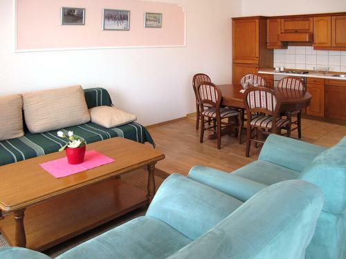 Apartment Haus Zwei Rosen (pul553)