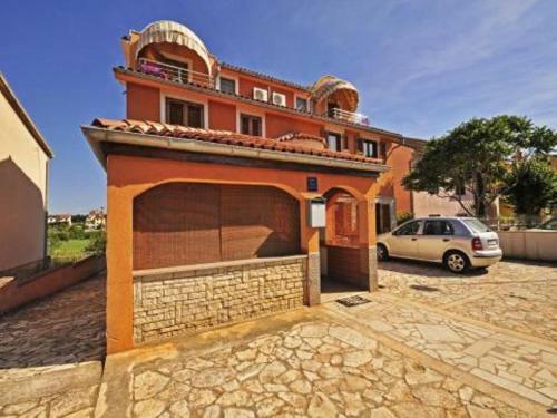 Apartments With A Parking Space Fazana - 13742