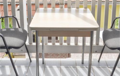 Two-bedroom Apartment In Balatonboglar